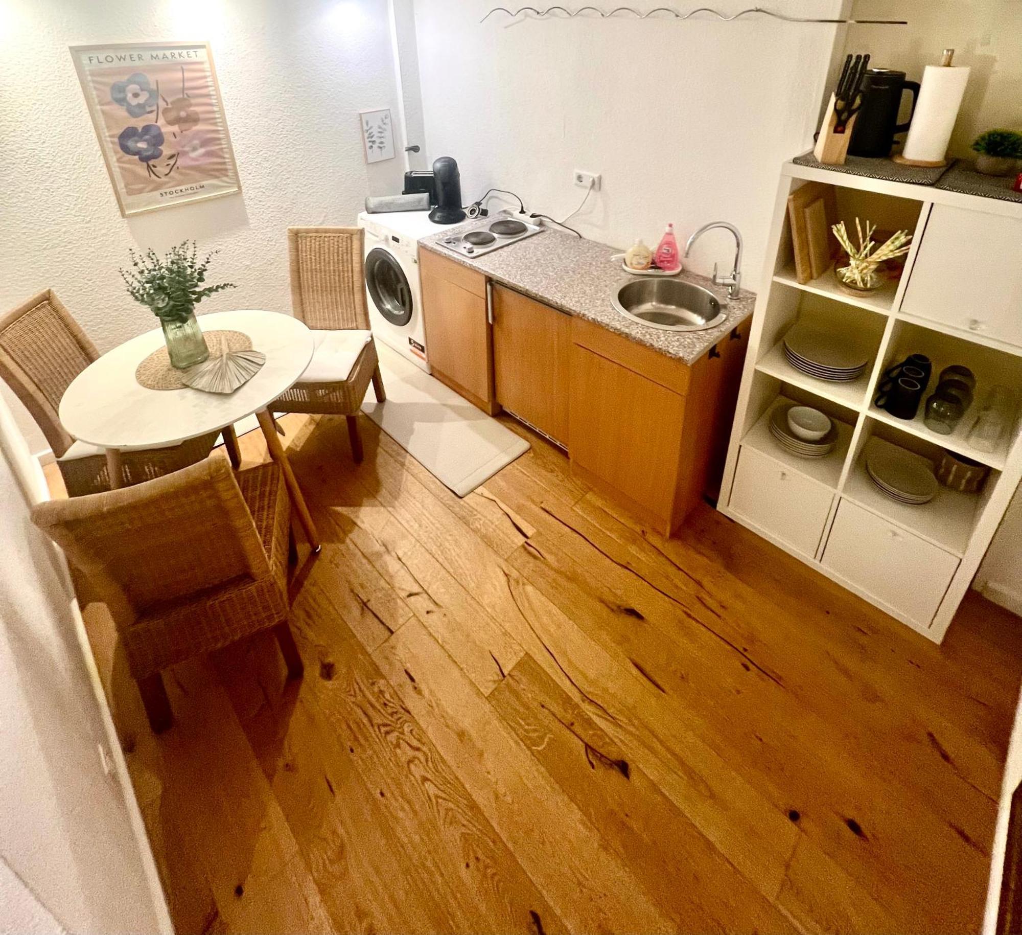 Gemuetliche Souterrain Wohnung Neben Der Universitaetsklinik In Homburg Хомбург Экстерьер фото